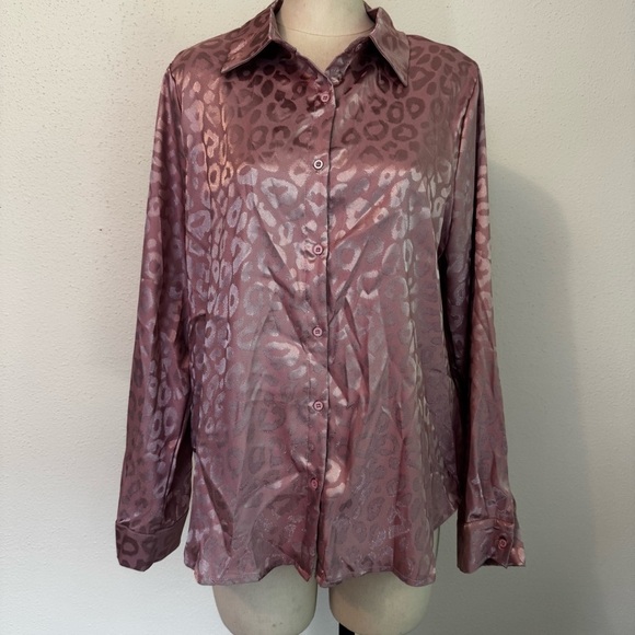 Stylish Shades of Pink Women’s Shein Blouses Sz XL -Lot of 3 - Picture 2 of 11